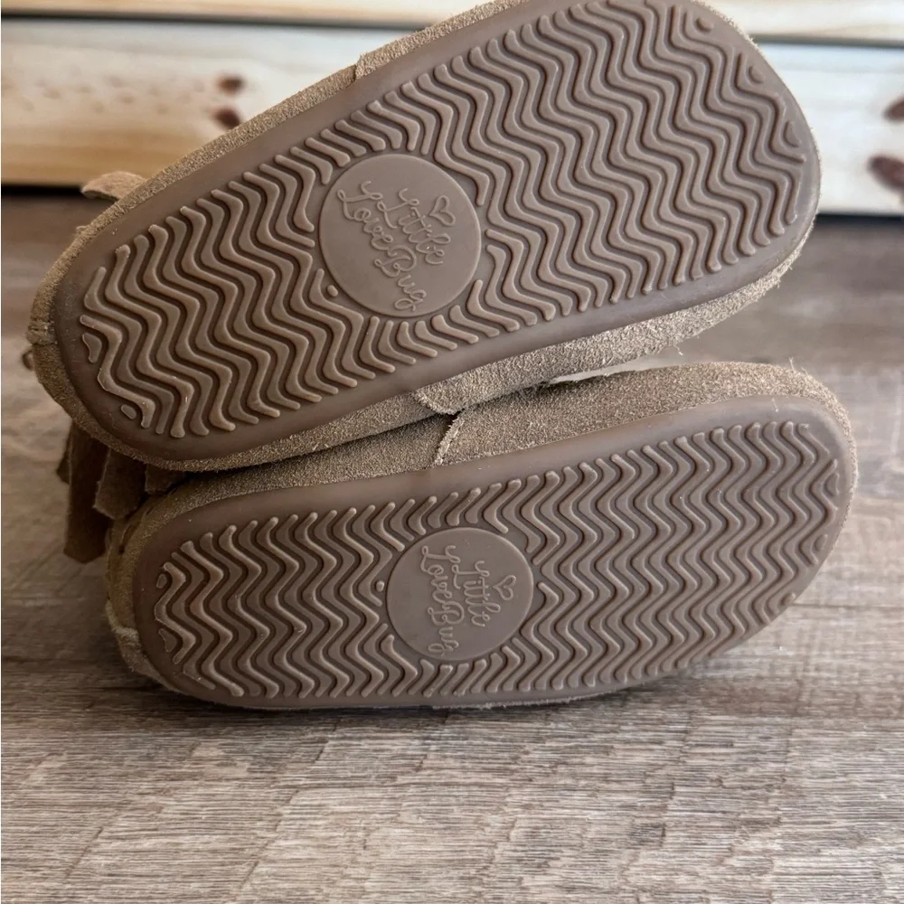 The Cozy Boot - Little Love Bug
